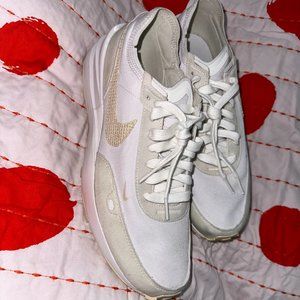 NIKE Waffle 1's. Brand New Men's size 10